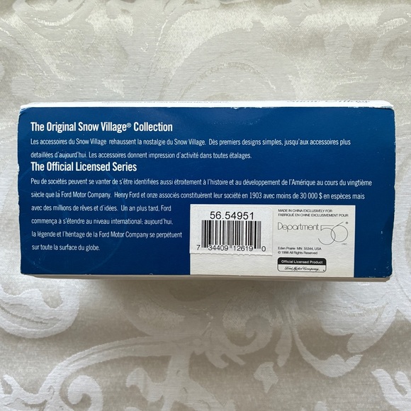 NIB Department 56 1964 1/2 Ford Mustang + Ford sign (2 Piece Set) - Picture 5 of 6